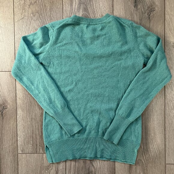 Tahari 100% 2 Ply Cashmere V Neck Teal Sweater Size XS - Picture 2 of 4